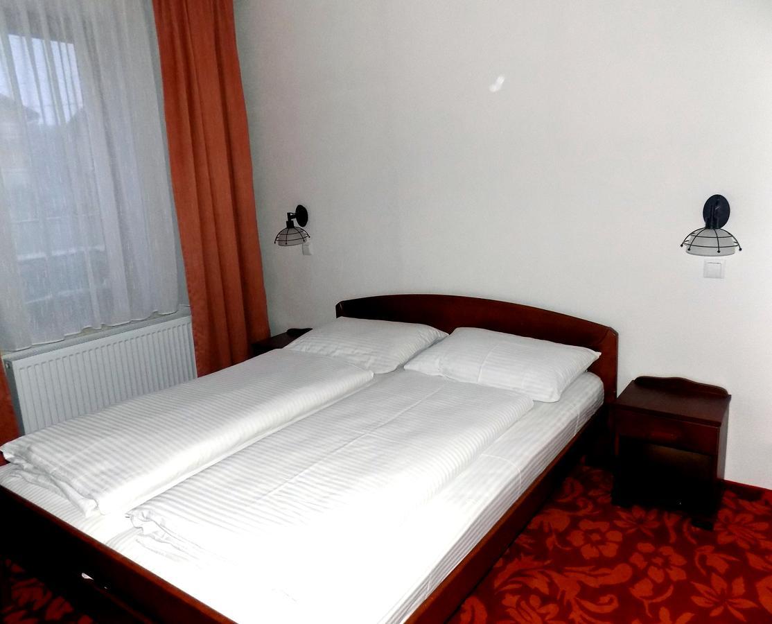 Hotel Knez Kupres  Buitenkant foto