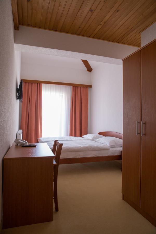 Hotel Knez Kupres  Buitenkant foto